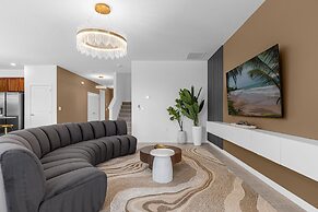 Upstay - Mansion w Kids Theme Rooms Pool Cinema