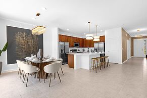 Upstay - Mansion w Kids Theme Rooms Pool Cinema