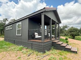 Upstay - Cabin Tiny Home Close to Austin