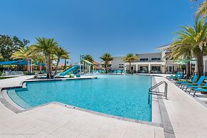 Upstay - Gator Getaway w Pool Hot Tub Theme Rooms