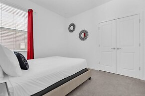 Upstay - Gator Getaway w Pool Hot Tub Theme Rooms