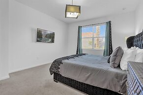 Upstay - Gator Getaway w Pool Hot Tub Theme Rooms