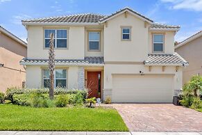 Upstay - Gator Getaway w Pool Hot Tub Theme Rooms