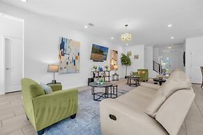 Upstay - Gator Getaway w Pool Hot Tub Theme Rooms