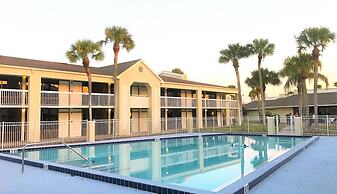 Upstay - Spacious Suite for 4 w Pool Near Disney
