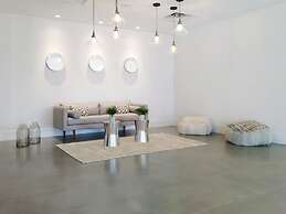 Upstay - Spacious Suite for 4 w Pool Near Disney