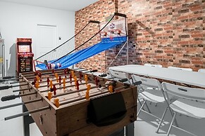 Upstay - NEW Build at Championsgate With Pool Spa