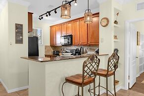 Condo With Private Patio - Near Animal Kingdom