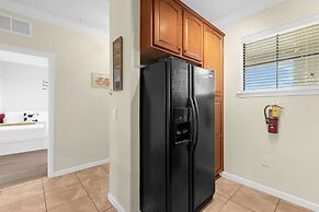 Condo With Private Patio - Near Animal Kingdom