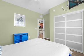 Condo With Private Patio - Near Animal Kingdom