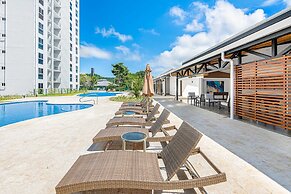 Upstay - Brand New Condo w Pool - 5 Mins to Beach