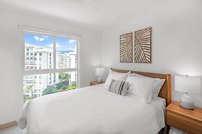 Upstay - Brand New Condo w Pool - 5 Mins to Beach