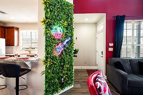 Upstay - 2-home Complex in Govalle for 18ppl