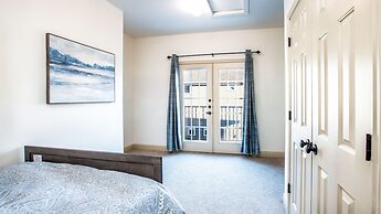 Upstay - 2-home Complex in Govalle for 18ppl