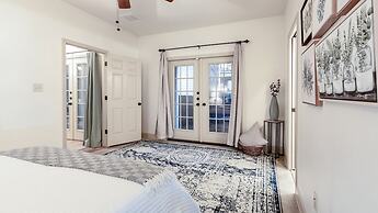 Upstay - 2-home Complex in Govalle for 18ppl