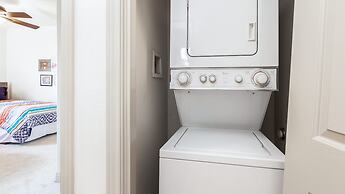 Upstay - 2-home Complex in Govalle for 18ppl