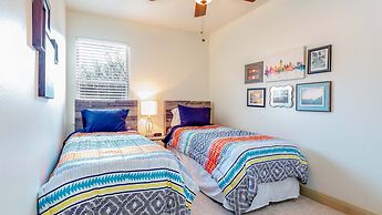 Upstay - 2-home Complex in Govalle for 18ppl