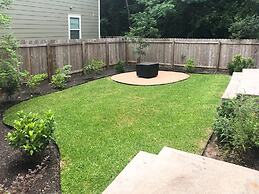 Upstay - 2-home Complex in Govalle for 18ppl