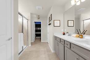 Upstay - Disney Movie Mansion at Windsor Island