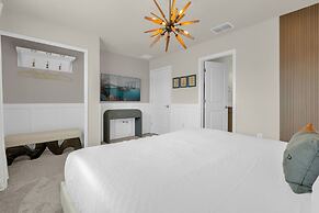 Upstay - Disney Movie Mansion at Windsor Island