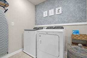 Upstay - Disney Movie Mansion at Windsor Island