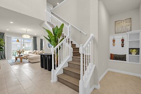 Upstay - Disney Movie Mansion at Windsor Island