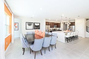 Upstay - 32 Guest Home - Pool Hot Tub and Games