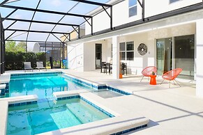 Upstay - 32 Guest Home - Pool Hot Tub and Games