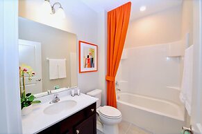 Upstay - 32 Guest Home - Pool Hot Tub and Games