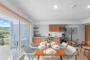 Upstay - Brand New Condo in Jaco 5mins to Beach