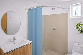 Upstay - Brand New Condo in Jaco 5mins to Beach