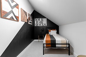 Insta-worthy Two House Corner Compound