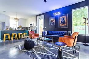 Insta-worthy Two House Corner Compound