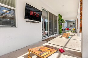 Upstay - Patio Paradise w Pool-spa-games-tikibar