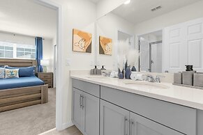 Upstay - New Build - Resort Home w Pool Hot Tub