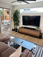 Upstay - Eastside Home w Patio BBQ - Mins to DT