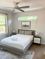 Upstay - Eastside Home w Patio BBQ - Mins to DT