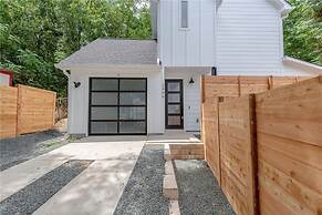 Upstay - Eastside Home w Patio BBQ - Mins to DT