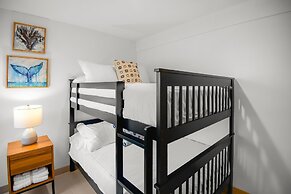 Upstay - New Condo w Incredible Views in Jaco