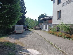 Hotel &Restaurant Time-Out