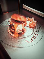 Hotel &Restaurant Time-Out