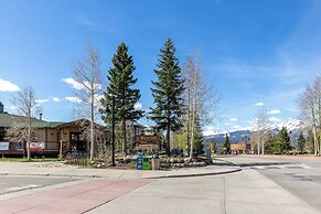 East Bay Condos #111 By Summit County Mountain Retreats
