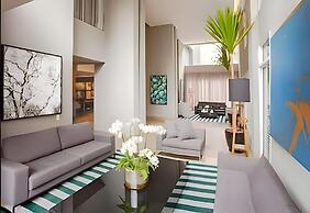 Get a Flat 1702 - Wyndham SP Paulista