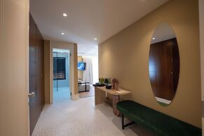 The Collector hotel boutique