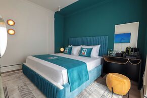 The Collector hotel boutique