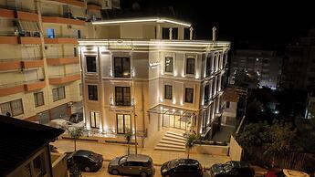 The Collector hotel boutique