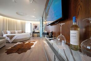 The Collector hotel boutique