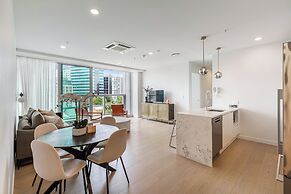 Urban Escape: Prime Location