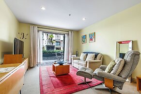 Spacious Viaduct Studio + Free Parking!