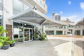 Brand New! Luxe 3-Bed Apartment In Aotea Square